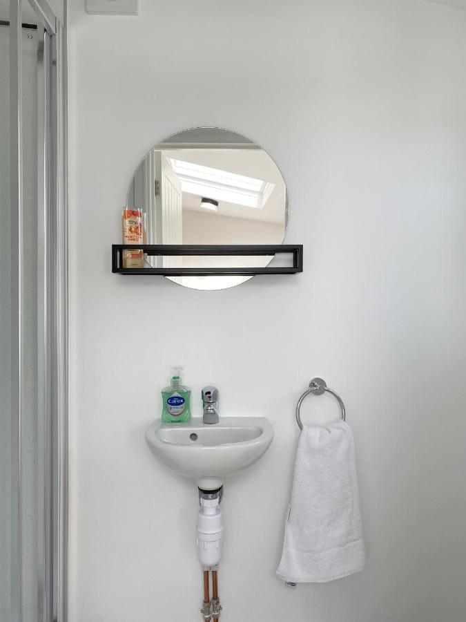 1 Ashford Road Guesthouse Redhill  Eksteriør bilde