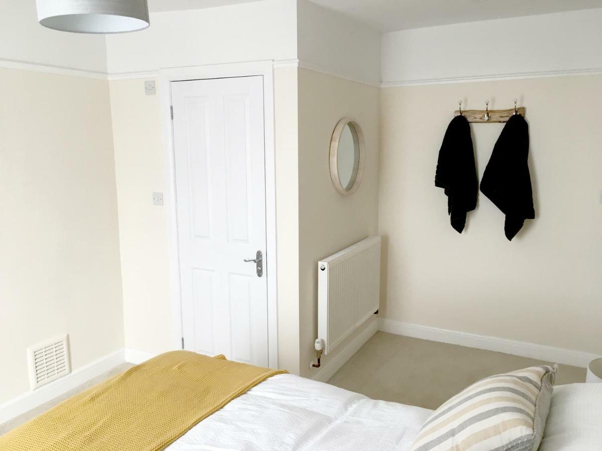 1 Ashford Road Guesthouse Redhill  Eksteriør bilde